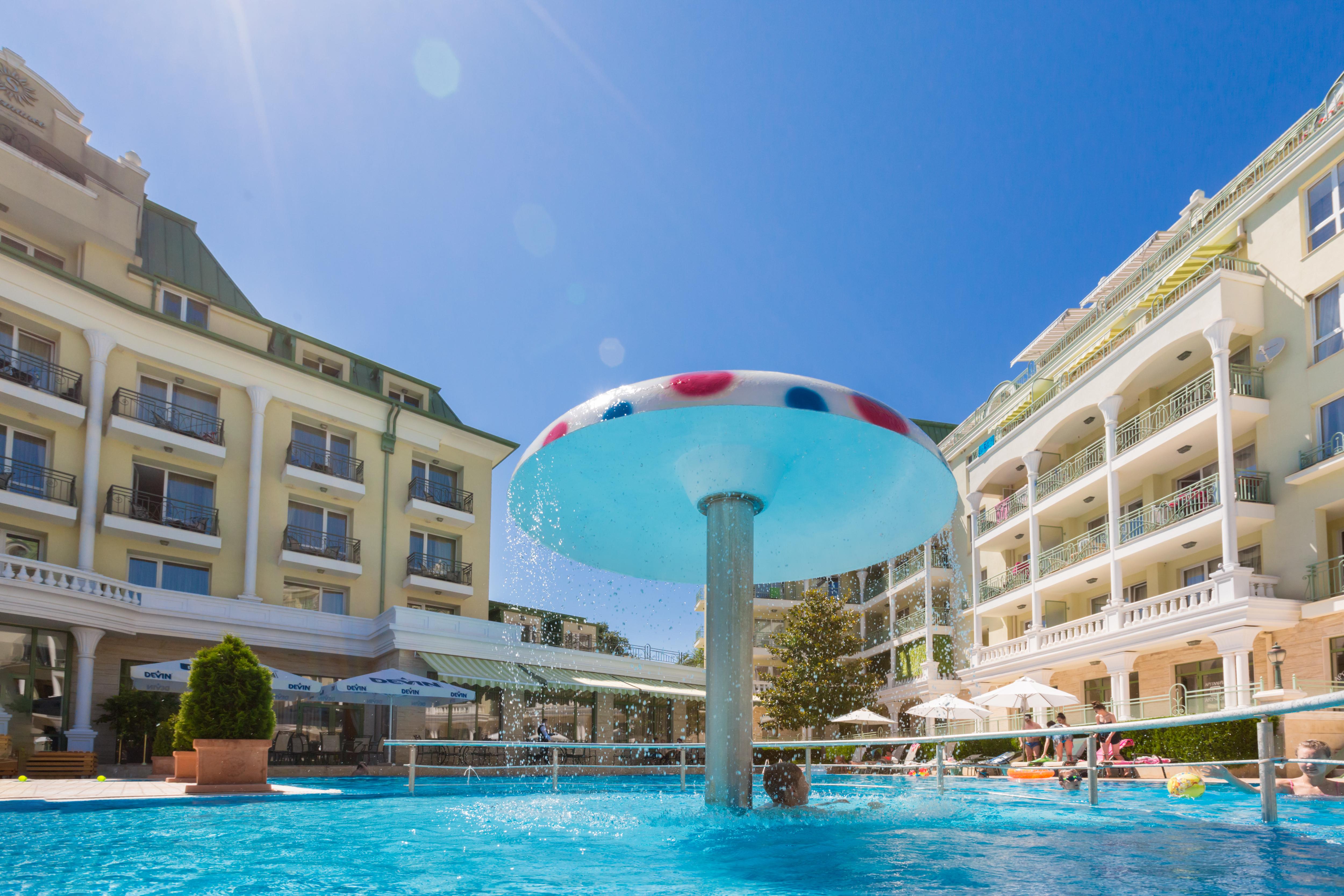 Romance Hotel And Family Suites Saints Constantine and Helena Exterior photo